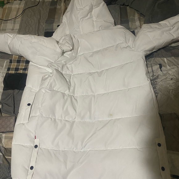 Brand new Levi jacket worn once. Puffer/trench coat  style - Picture 2 of 6